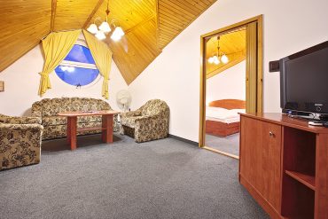 izba-noc_hotel-ferum_HDR-03